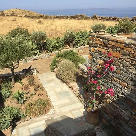 The Hill House In Kea * Ioulis