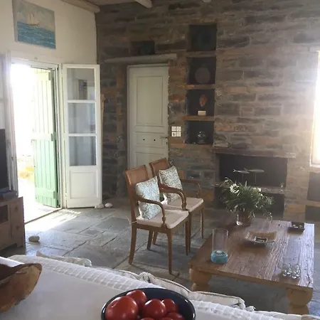 The Hill House In Kea Villa *