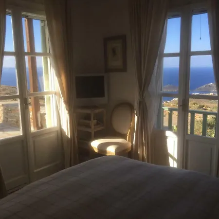 The Hill House In Kea * Ioulis