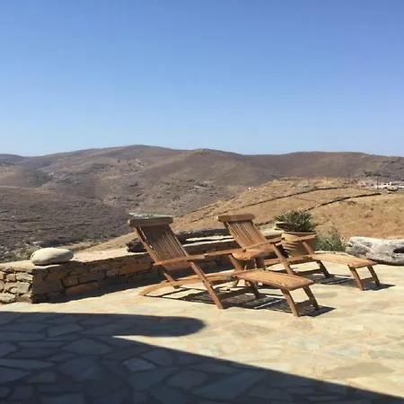 Villa The Hill House In Kea