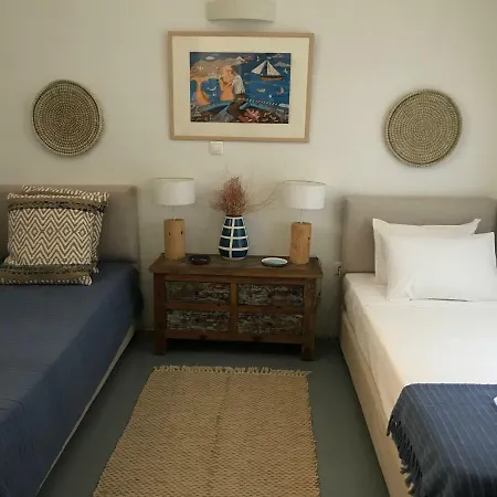 The Hill House In Kea *