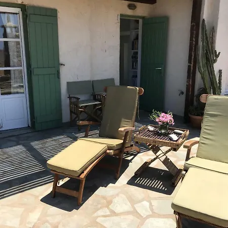 The Hill House In Kea Ioulis