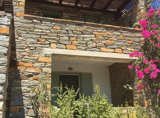 The Hill House In Kea Villa *