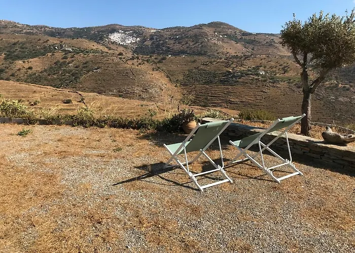 Вилла The Hill House In Kea Ioulis